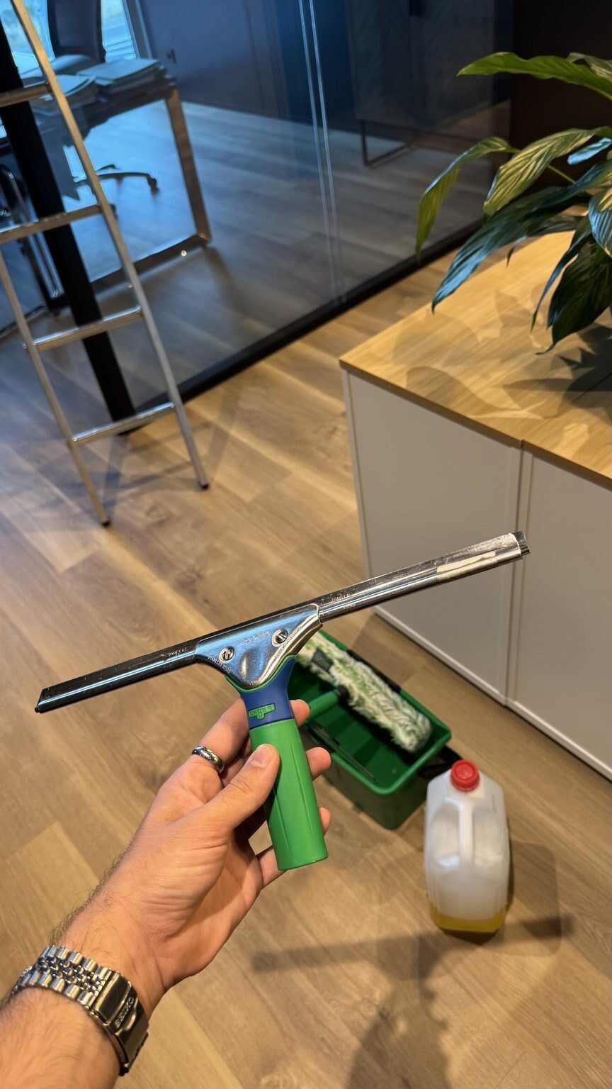 Matériel pour lavage de vitres professionnel à Annecy